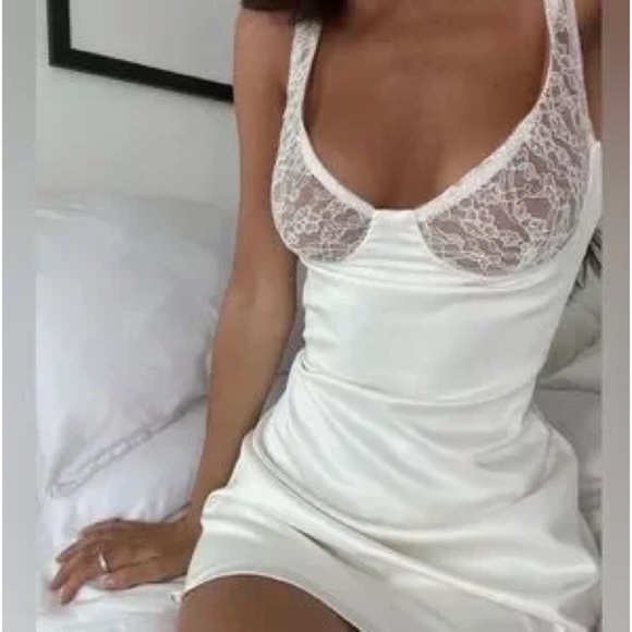 HOUSE OF CB Cassandra White Lace Satin Mini Dress L - Picture 6 of 14